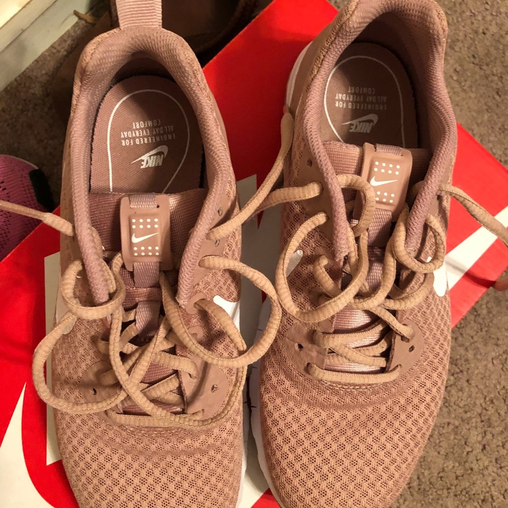 Worn Less Than 30 Minutes!!! Basically Brand New!! - image 3